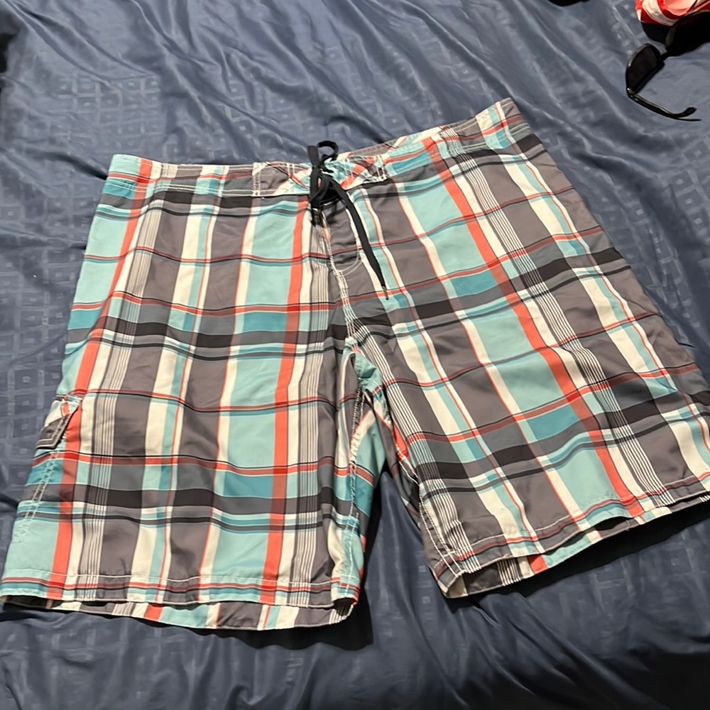 Old Navy Men’s Board shorts size XXL